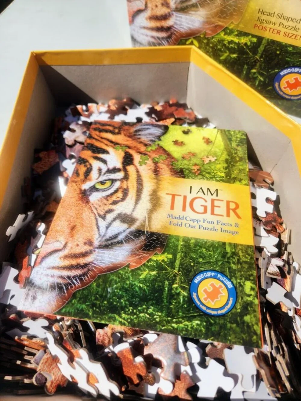 I am Tiger 550 Piece Head Shaped Jigsaw Puzzle Madd Capp Finished size: 28